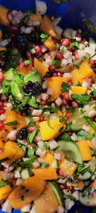 סלט מנגו וכרפס הביצה